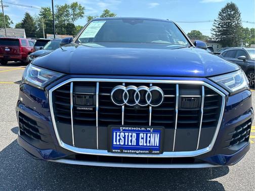 2022 Audi Q7 45 Premium Plus