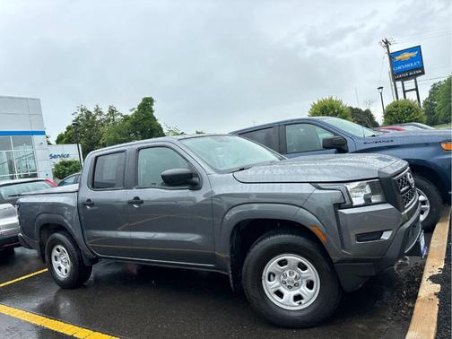 2023 Nissan Frontier S