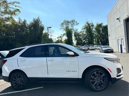 2022 Chevrolet Equinox RS