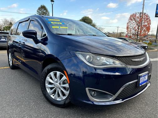 2018 Chrysler Pacifica Touring Plus