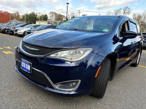 2018 Chrysler Pacifica Touring Plus
