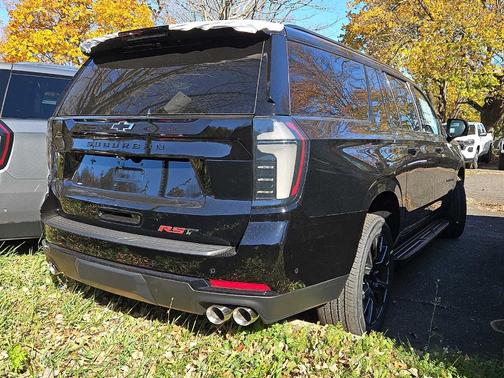 2026 Chevrolet Suburban RST