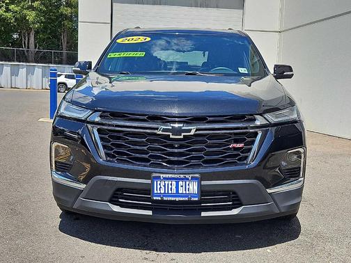 Mosaic Black Metallic 2023 Chevrolet Traverse RS