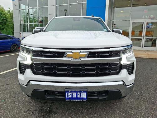 Summit White 2023 Chevrolet Silverado 1500 LT
