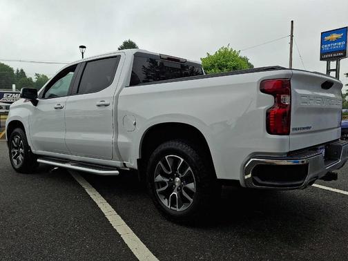 Summit White 2023 Chevrolet Silverado 1500 LT