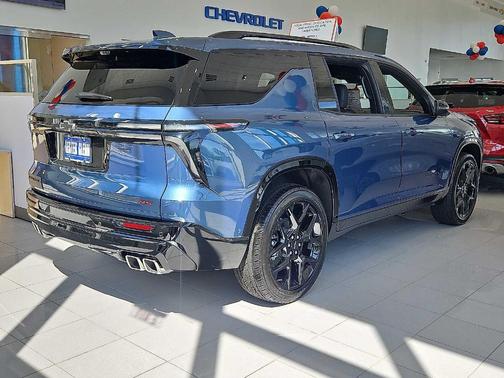 2025 Chevrolet Traverse RS