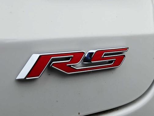 Summit White 2026 Chevrolet Trax 2RS