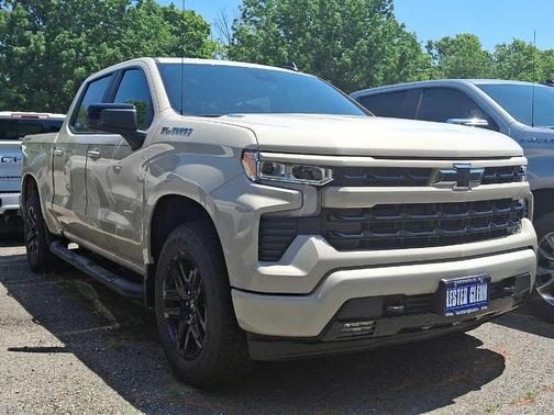 White Sand 2026 Chevrolet Silverado 1500 RST