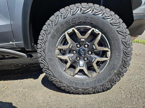 2025 Chevrolet Colorado ZR2