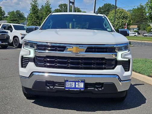 Summit White 2023 Chevrolet Silverado 1500 LT