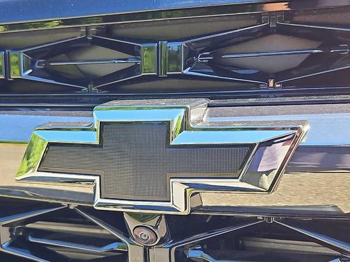 Mosaic Black Metallic 2026 Chevrolet Traverse Z71