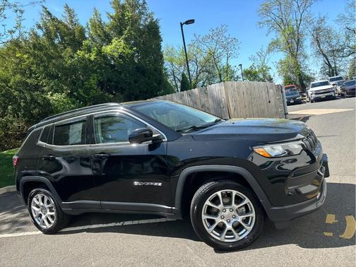 2022 Jeep Compass Latitude Lux