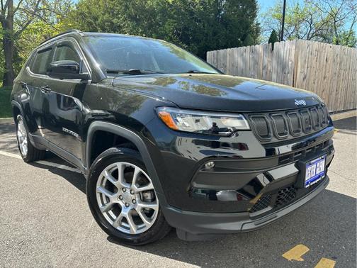 2022 Jeep Compass Latitude Lux