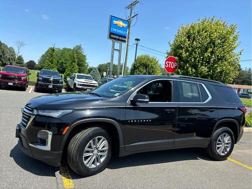 2022 Chevrolet Traverse LT Cloth