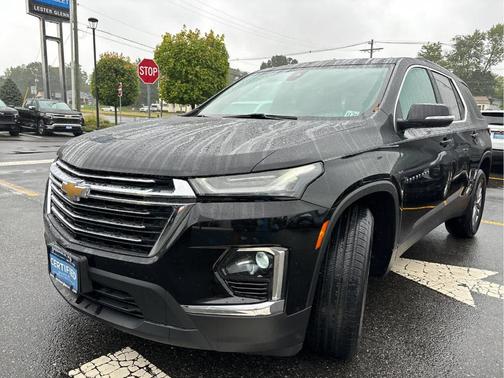 2023 Chevrolet Traverse LT Leather