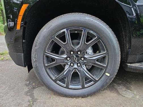 Black 2026 Chevrolet Suburban RST