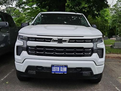 Summit White 2026 Chevrolet Silverado 1500 RST
