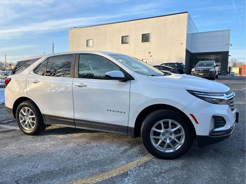 Summit White 2023 Chevrolet Equinox 1LT