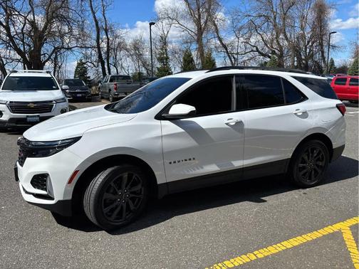 Summit White 2023 Chevrolet Equinox RS