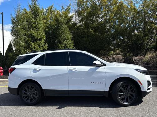 Summit White 2023 Chevrolet Equinox RS
