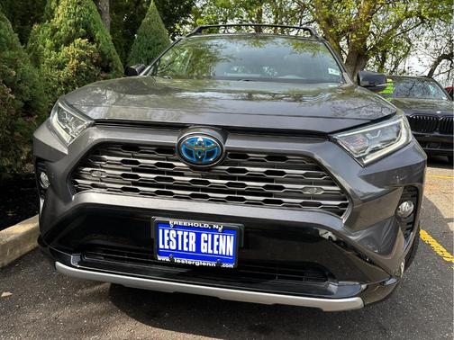 Magnetic Gray Metallic 2021 Toyota RAV4 Hybrid XSE