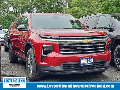 2025 Chevrolet Traverse LT