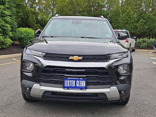 Mosaic Black Metallic 2023 Chevrolet Trailblazer LT