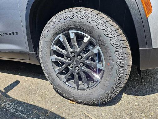 2025 Chevrolet Traverse Z71