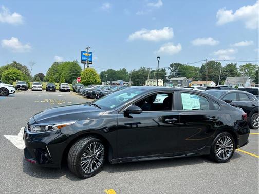 2023 Kia Forte GT-Line