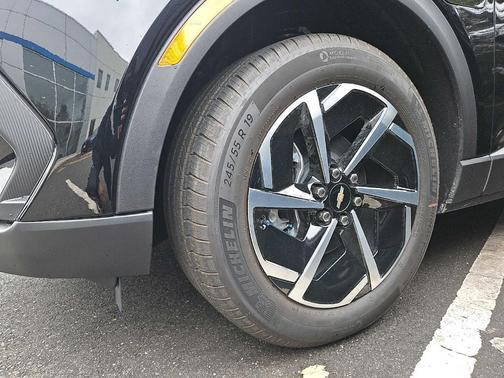 2026 Chevrolet Equinox EV LT 1