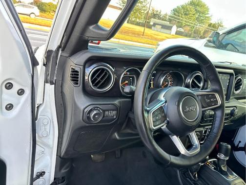2021 Jeep Wrangler Unlimited Sahara Altitude