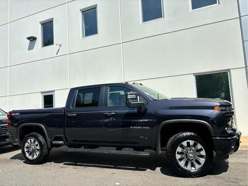 2024 Chevrolet Silverado 2500 Custom