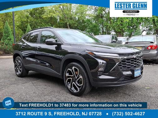 Mosaic Black Metallic 2025 Chevrolet Trax 2RS