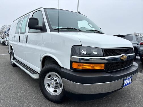 Summit White 2024 Chevrolet Express 2500 Work Van