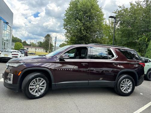 2022 Chevrolet Traverse LT Cloth