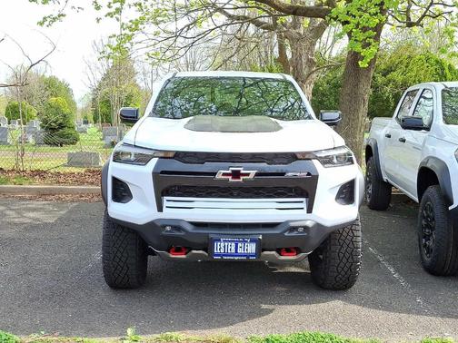 Summit White 2026 Chevrolet Colorado ZR2