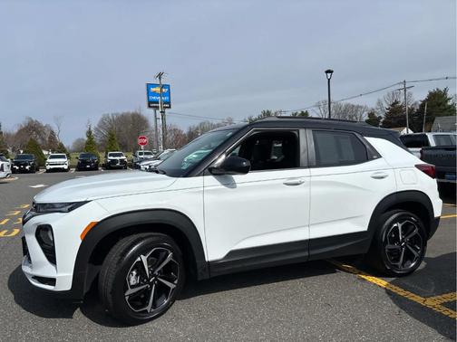 Summit White 2023 Chevrolet Trailblazer RS