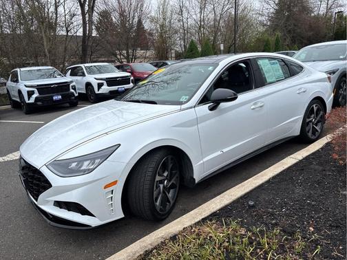 Quartz White 2021 Hyundai SONATA SEL Plus