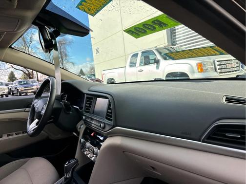 2019 Hyundai ELANTRA Value Edition