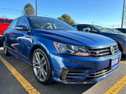 2017 Volkswagen Passat 1.8T R-Line