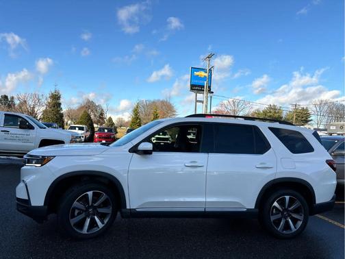 2023 Honda Pilot Elite