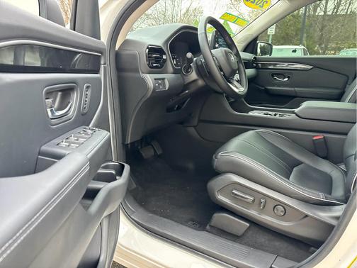 2023 Honda Pilot Elite