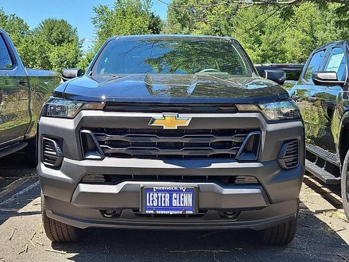 Black 2026 Chevrolet Colorado WT