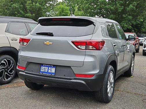 Sterling Gray Metallic 2026 Chevrolet Trailblazer LS