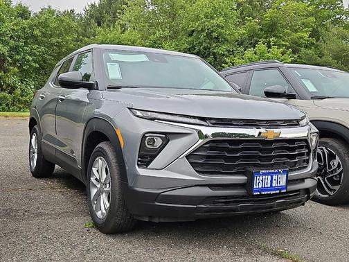 Sterling Gray Metallic 2026 Chevrolet Trailblazer LS