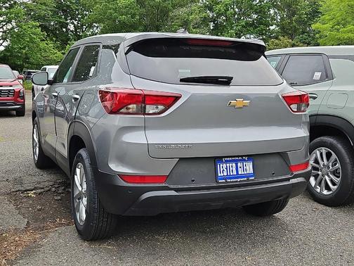 Sterling Gray Metallic 2026 Chevrolet Trailblazer LS
