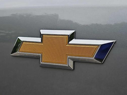 Sterling Gray Metallic 2026 Chevrolet Trailblazer LS