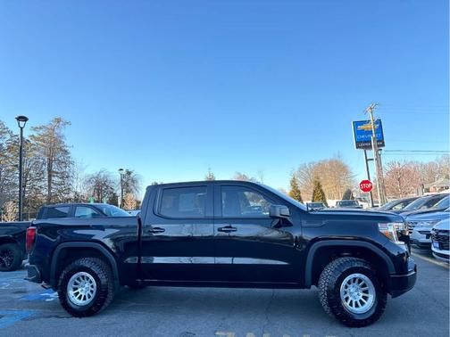 2022 GMC Sierra 1500 Limited Elevation