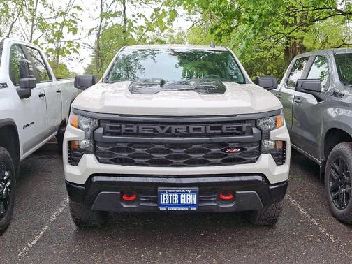 White Sand 2026 Chevrolet Silverado 1500 Custom Trail Boss
