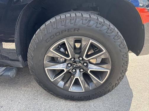 2023 Chevrolet Suburban 4WD Z71